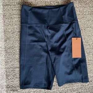 NWT - Girlfriend Collective Navy Biker Shorts
